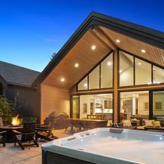 4BR, Chefs Kitch, Hot Tub, Firepit, BBQ, Smart TVs