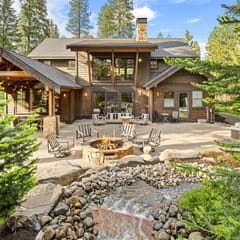 Lux 5BR Lodge- HotTub, Patio, ChefKit, BBQ Firepit
