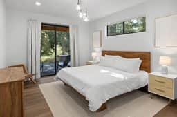 Old Grove Retreat - Image 4