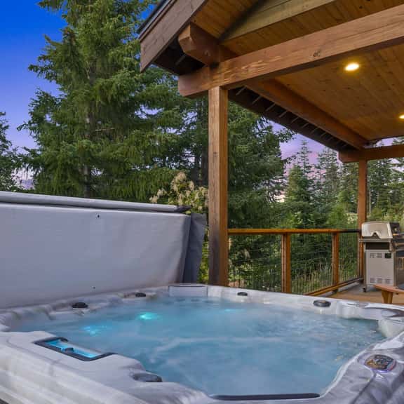 Roam, Relax, Soak | 3BR w/Mnt View, HotTub, BBQ - Image 1