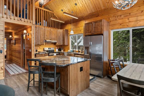 Snoq Alpine Retreat - Image 3