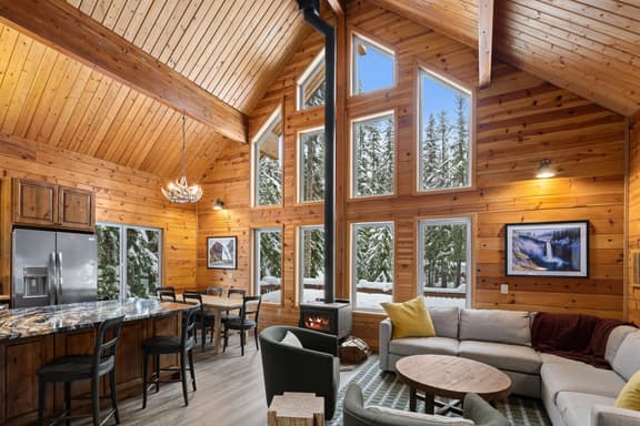 Snoq Alpine Retreat - Image 1